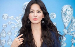 Sau ồn ào ly hôn, Song Hye Kyo tâm sự ẩn ý: “Tôi sẽ xem định mệnh chỉ lối ra sao”