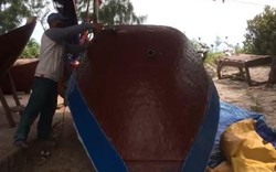 Ngư dân Quảng Trị dùng thuyền composite thay thuyền nan tre