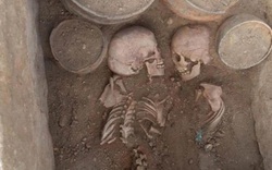 Phát hiện cặp tình nhân trong mộ cổ 4000 năm