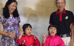 Chồng U70, vợ U60 ở Hà Nội sinh đôi con gái khoẻ mạnh