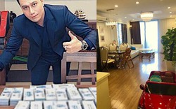Việt Anh khoe bàn đầy tiền dù vừa tốn tiền tỷ để "dao kéo" sau ly hôn