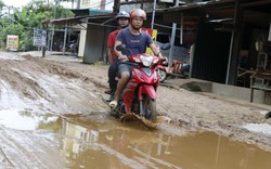 Yên Bái: Người dân khốn khổ vì đường liên xã lầy lội như... ruộng