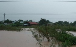 Mưa lớn, hàng trăm nhà dân ở Đắk Lắk bị nước nhấn chìm