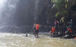 Gia đình 3 nạn nhân tử vong ở thác nước gào khóc gọi tên con