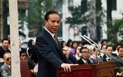 Tổng thống Nguyễn Văn Thiệu và niềm tin mù quáng vào "chân mạng đế vương"