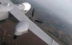 Siêu UAV nặng 6 tấn, công năng không giới hạn của Nga lần đầu cất cánh