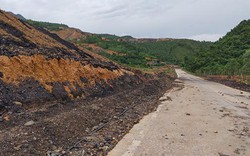 Phủ đất, trồng cây lên bãi than "khủng" để hoàn nguyên môi trường?