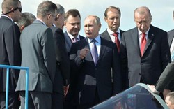 Putin cùng đồng minh của Mỹ thị sát Su-57, 'chọc tức' Trump?