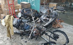 Ảnh-clip: Nhà xưởng hàng ngàn m2 đường Nguyễn Xiển bùng cháy dữ dội