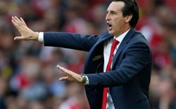 Arsenal suýt thua Tottenham, HLV Emery ra sức bảo vệ 2 “tội đồ”