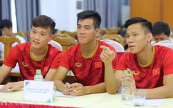 Bộ 3 tuyển thủ Việt Nam bảnh bao xuất hiện trong lễ ký kết tài trợ