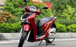 Bảng giá xe ga Honda SH, tiếp tục tăng bất chấp giá chênh cao sẵn có