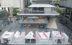 Sáng mắt với cửa hàng thiết bị cao cấp mới toanh của Huawei
