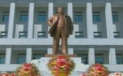 Triều Tiên công bố tượng mới của Kim Jong-il