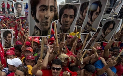 Dân chúng ủng hộ Hugo Chavez