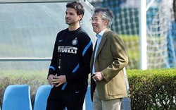 Chủ tịch Inter ví Stramaccioni với Mourinho