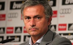 Mourinho tự ví mình với Chúa