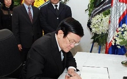 Chủ tịch nước Trương Tấn Sang  viếng cựu Vương Sihanouk