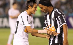Clip: Neymar khiến Ronaldinho phải &#34;ngả mũ&#34; thán phục