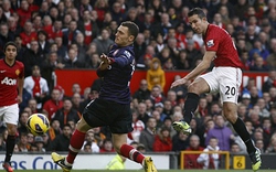 Clip: Van Persie ghi bàn giúp M.U hạ Arsenal