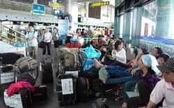 Hệ thống check-in của sân bay Nội Bài tê liệt gần 1 giờ