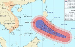 Siêu bão xuất hiện gần biển Đông