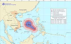 Bão số 9 tấn công dữ dội biển Đông