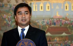 Cựu Thủ tướng Abhisit bị cáo buộc giết người