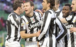 Lichtsteiner giúp Juventus &#34;vượt ải&#34; Palermo