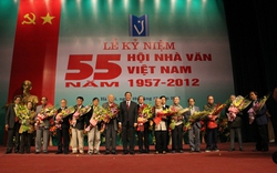55 năm Hội Nhà văn Việt Nam: Dấn thân vì tình yêu con người