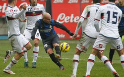Clip: Inter suýt thành bại tướng của Genoa