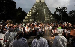 Hậu &#34;tận thế&#34;, đền thờ Maya hư hỏng nặng