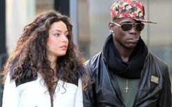 Balotelli đòi tình cũ... bồi thường danh dự