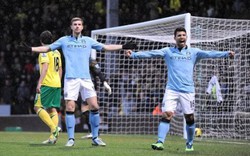 Dzeko lập hat-trick, Man City hạ &#34;chim Hoàng yến&#34;