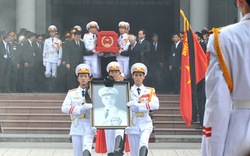 Nghi lễ quốc tang đưa linh cữu Đại tướng rời Nhà tang lễ Quốc gia