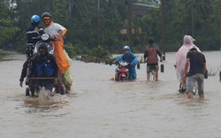 Bão tan, người Quảng Nam bơi trong&#34;biển nước&#34;