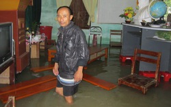 Nghệ An: Vỡ đập, nhà cửa ngập chìm trong nước