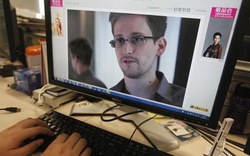 Edward Snowden nói “không còn giữ tài liệu gì”