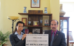 Người Việt tại Hy Lạp ủng hộ đồng bào miền Trung vùng bão lũ 
