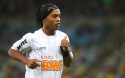 Những màn &#34;ảo thuật&#34; khó tin của Ronaldinho