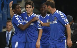 Hazard lập công chuộc tội, Chelsea tránh trận thua xấu hổ