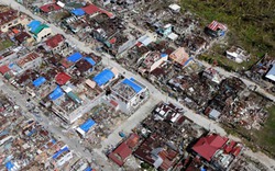 Nhìn từ trên cao, Philippines hoang tàn tựa bãi rác khổng lồ