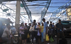 Dân Tacloban và hành trình tìm lại niềm tin tại bến phà Ormoc