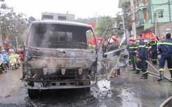 Cháy xe ôtô, nghẽn tắc giao thông khủng khiếp ở Sơn La