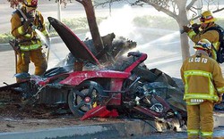 Clip hiện trường vụ đâm xe thảm khốc khiến Paul Walker tử nạn