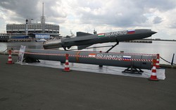 Tên lửa Brahmos có thể trang bị trên tàu chiến Việt Nam nào?