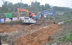 Hà Nội: Lại vỡ ống cấp nước, 70.000 hộ bị ảnh hưởng