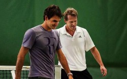 Federer mời huyền thoại về làm sư phụ