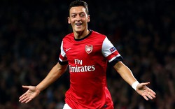 Arsenal lo “sốt vó” vì chấn thương của Ozil