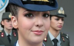Top 10 quốc gia có nữ quân nhân hấp dẫn nhất